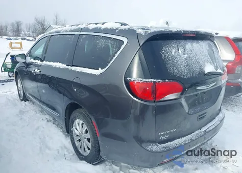 2017 Chrysler Pacifica Touring-L from USA, damaged, VIN 2C4RC1BGXHR620807